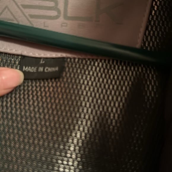 Winter jacket - Picture 5 of 9